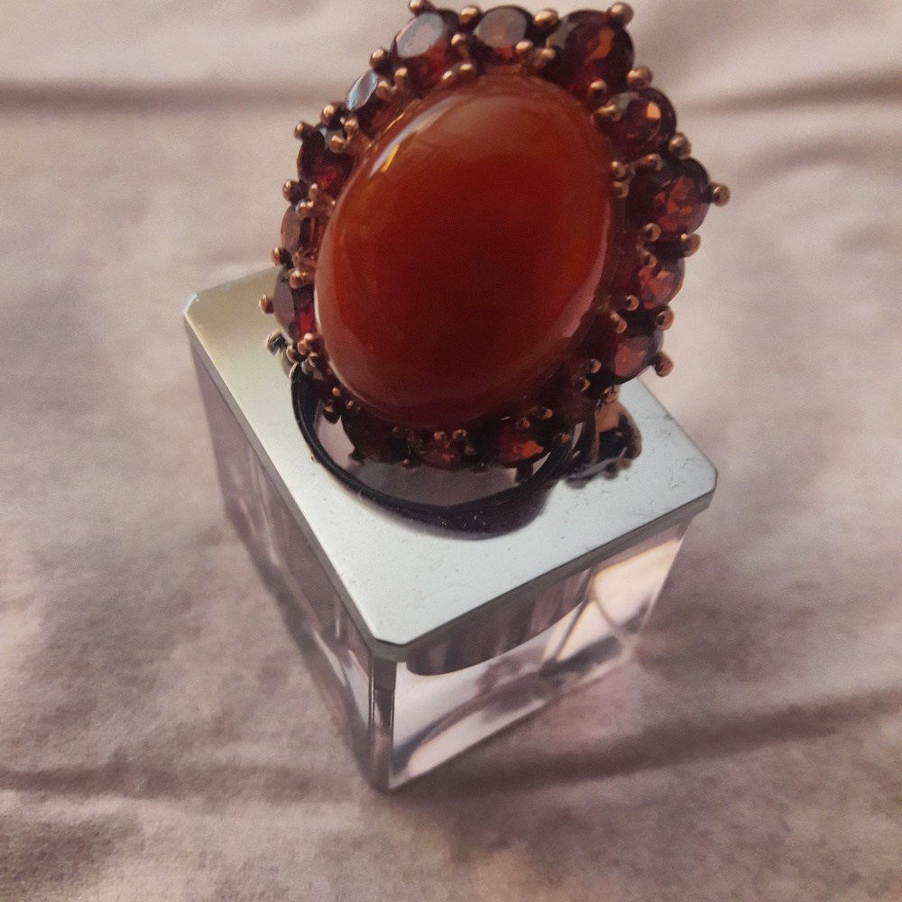 ❤️ KARIS 16 Garnets & Carnelian